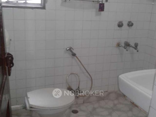 Property for rent in Deri