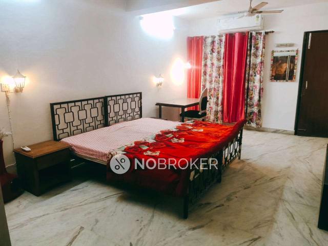 Property for rent in Deri