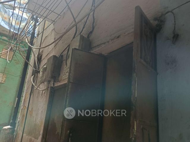 House for sale in Central Delhi, Deri