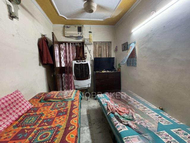House for sale in Deri
