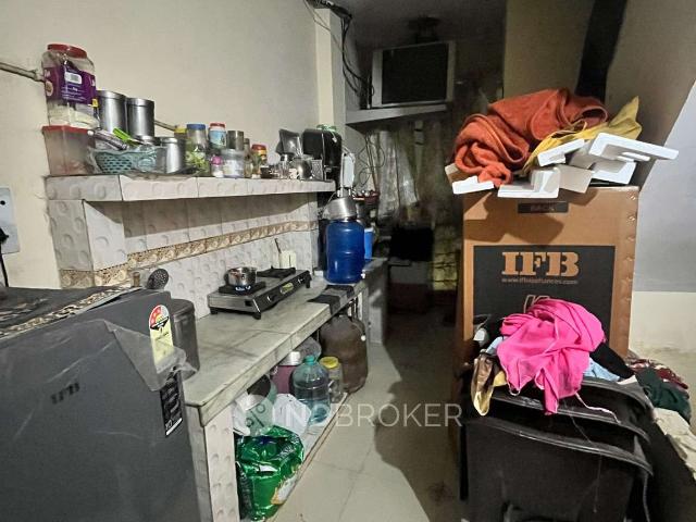House for sale in West Delhi, Deri