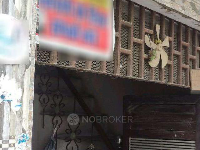 House for sale in South West Delhi, Deri
