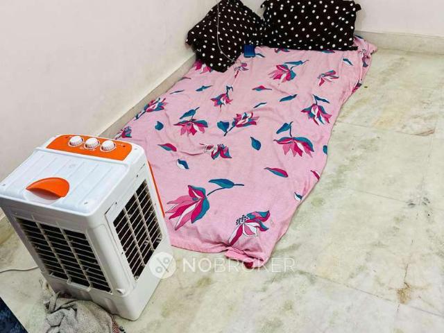 House for sale in West Delhi, Deri