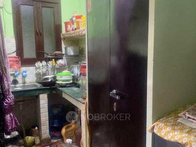 House for sale in East Delhi, Deri