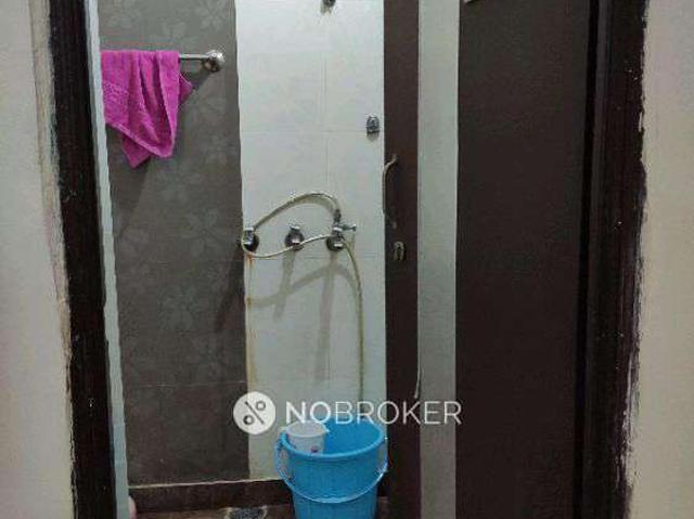 House for sale in West Delhi, Deri