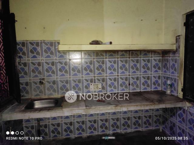 House for sale in South West Delhi, Deri