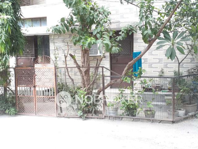 House for sale in North Delhi, Deri