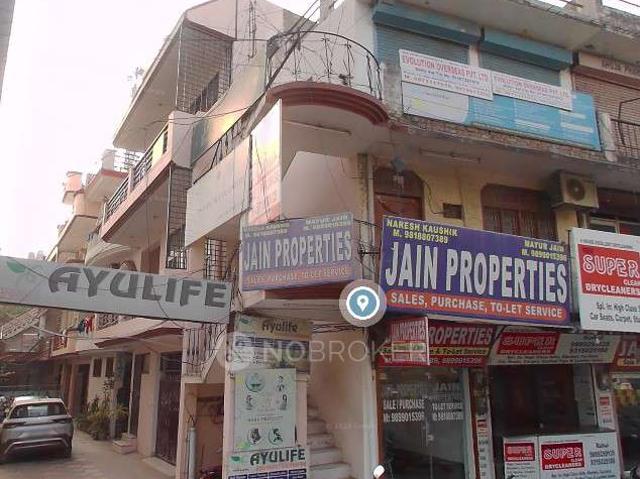 House for sale in Hariana