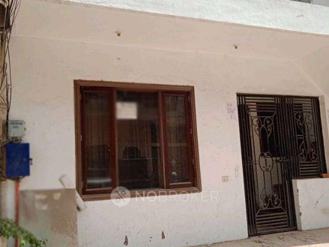 House for sale in Hariana
