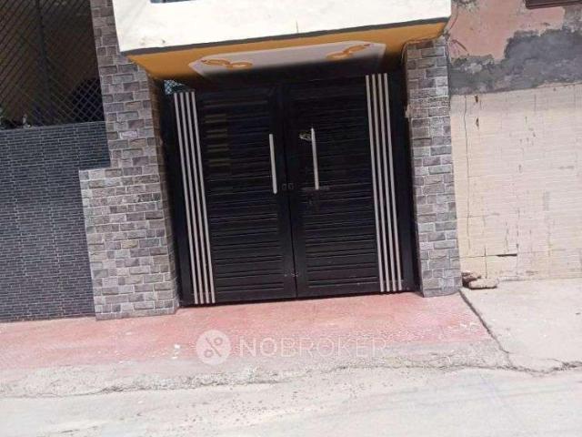 House for sale in Hariana