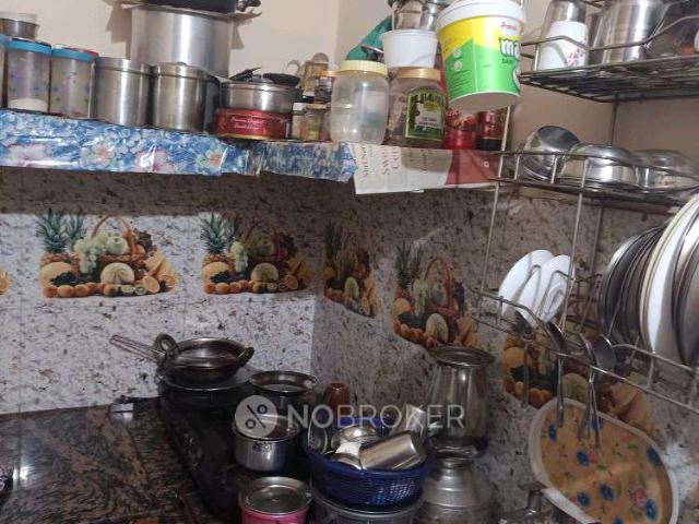 House for sale in West Delhi, Deri