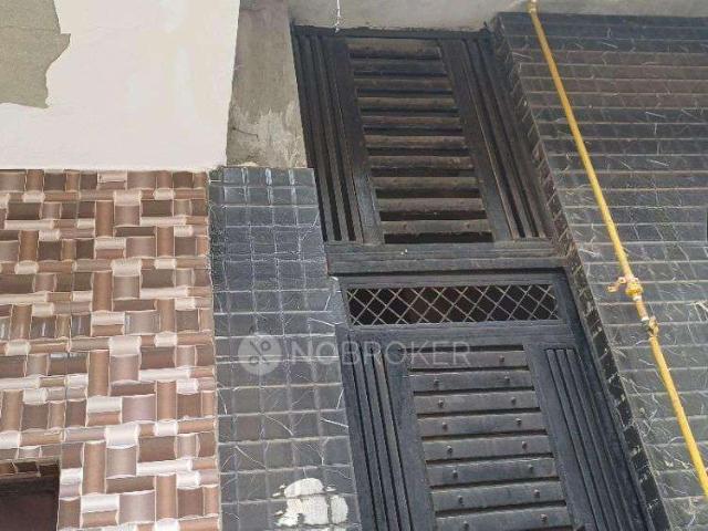 House for sale in Mohan Garden, Delhi