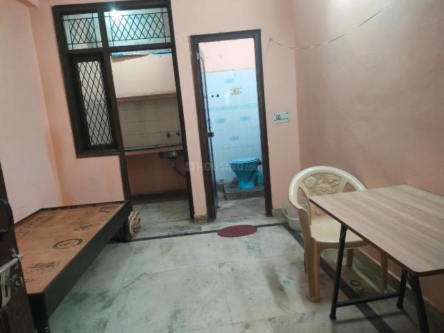 Flat for rent in South Delhi, Deri