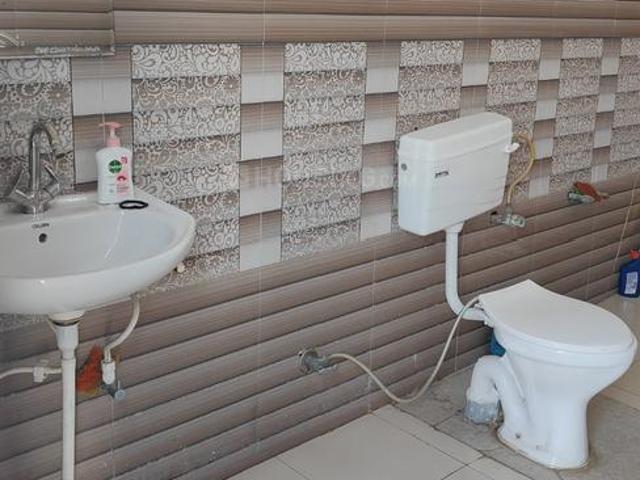 Flat for rent in Hariana