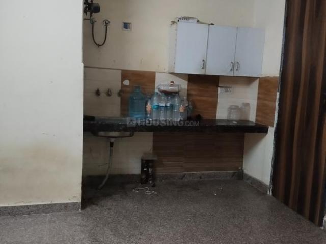 Flat for rent in South West Delhi, Deri