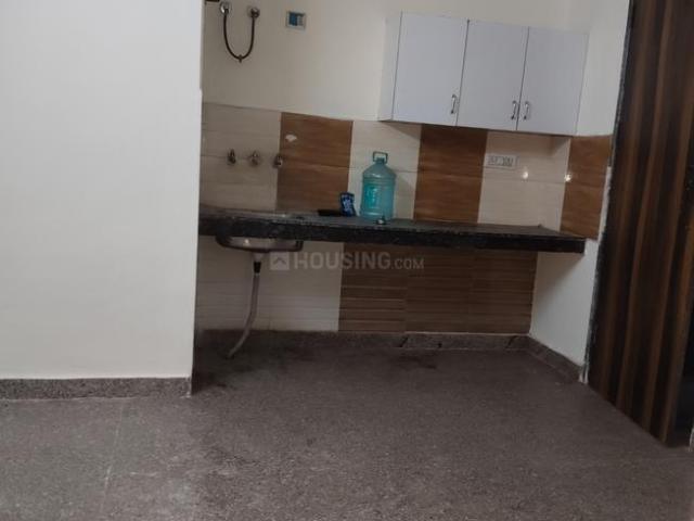 Flat for rent in South West Delhi, Deri