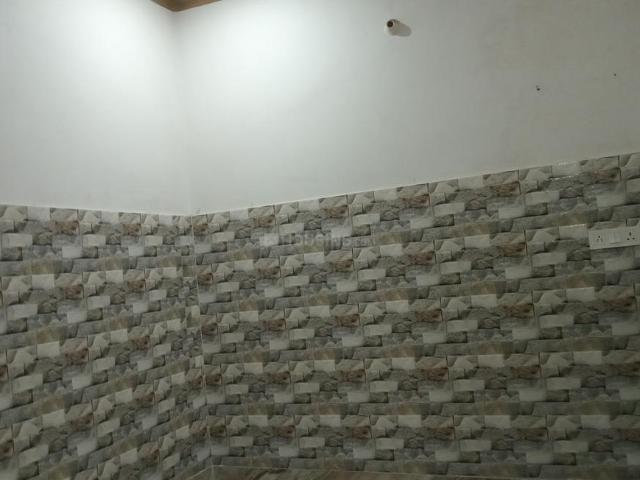 Flat for rent in West Delhi, Deri