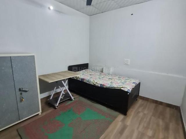 Flat for rent in Outram Line, Guru Tegh Bahadur Nagar, Delhi