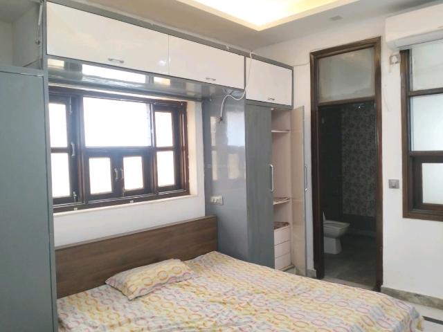 Flat for rent in North Delhi, Deri