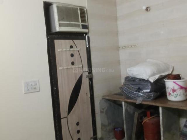 Flat for rent in North Delhi, Deri