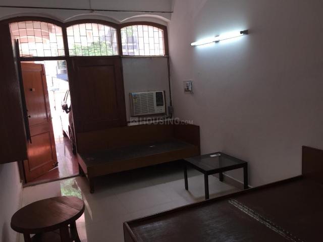 Flat for rent in South Delhi, Deri