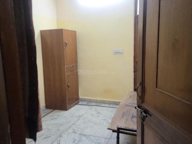 Flat for rent in West Delhi, Deri