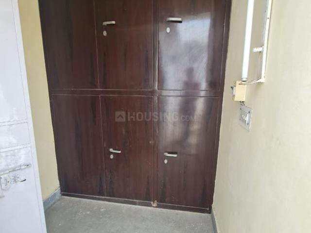 Flat for rent in South West Delhi, Deri
