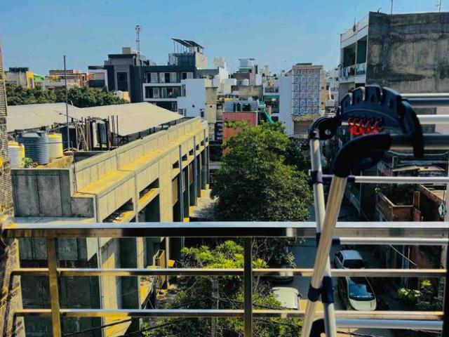 Flat for rent in West Delhi, Deri