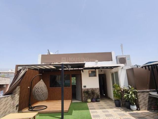 Flat for rent in Deri