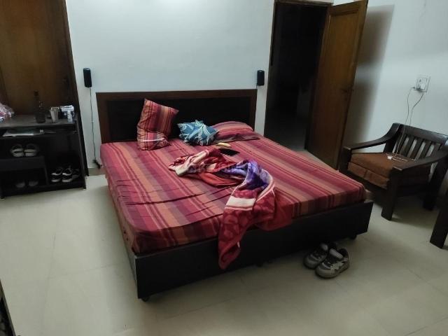 Flat for rent in Deri