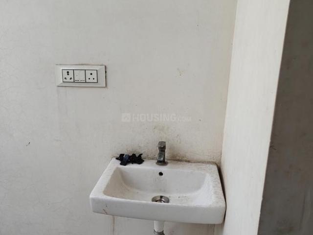 Flat for rent in East Delhi, Deri