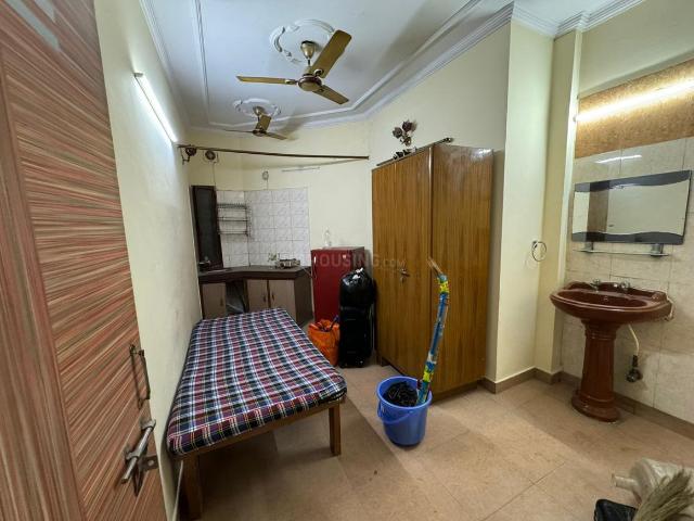 Flat for rent in Deri