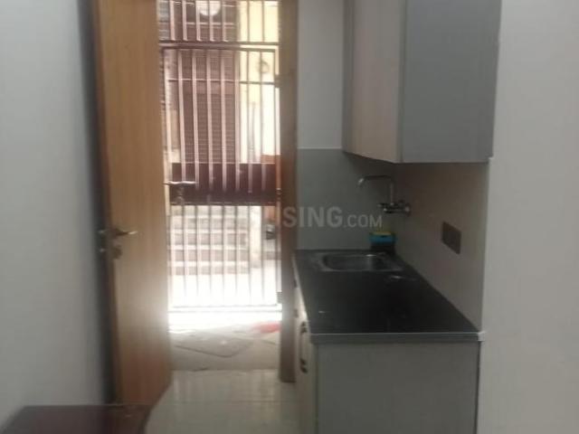 Flat for rent in Deri