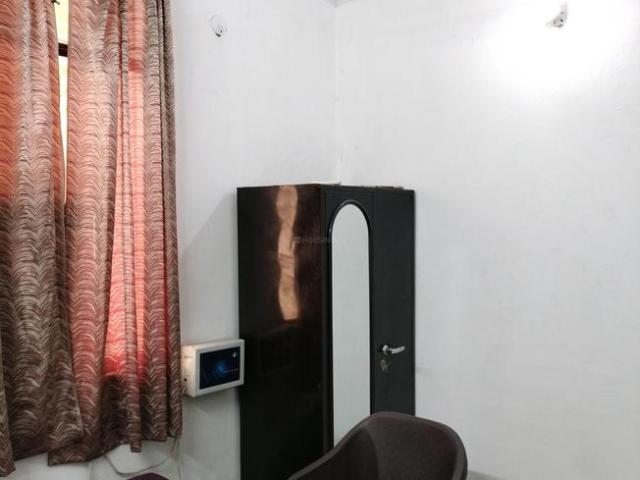 Flat for rent in South West Delhi, Deri