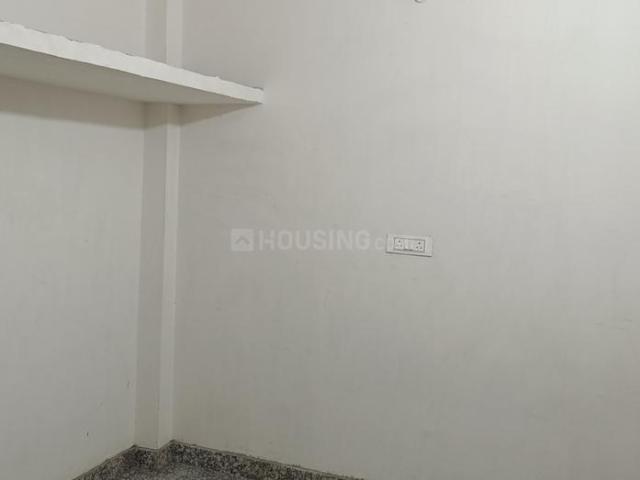 Flat for rent in South West Delhi, Deri