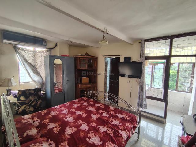 Flat for rent in South Delhi, Deri