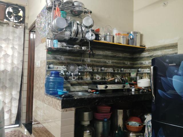 Flat for sale in North West Delhi, Deri