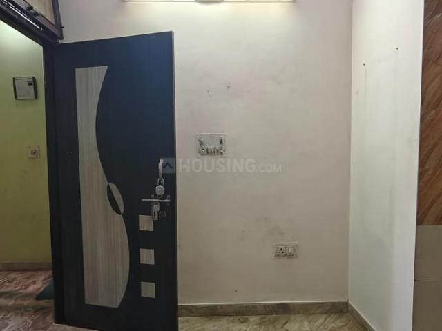 Flat for rent in East Delhi, Deri