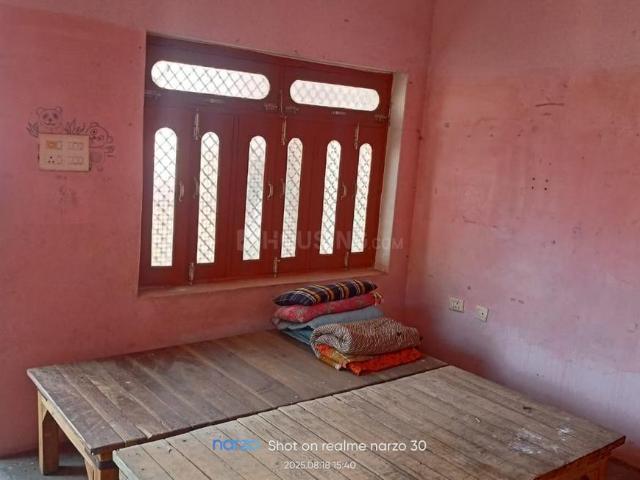 Flat for rent in Varanasi, Arunachal Pradesh