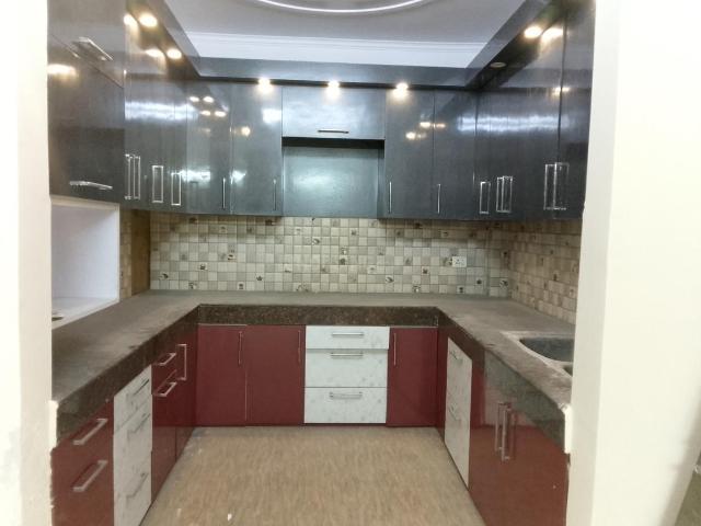 Flat for rent in West Delhi, Deri
