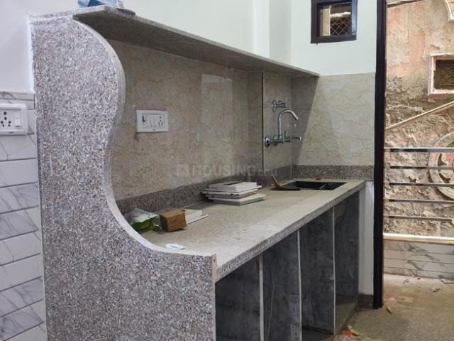 Flat for rent in West Delhi, Deri