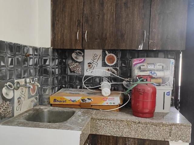 Flat for rent in South Delhi, Deri