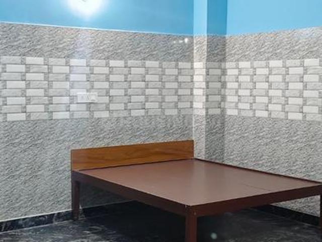 Flat for rent in East Delhi, Deri