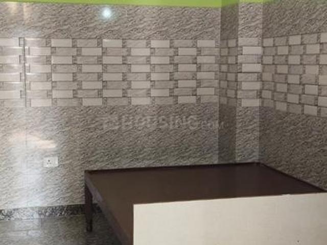 Flat for rent in East Delhi, Deri