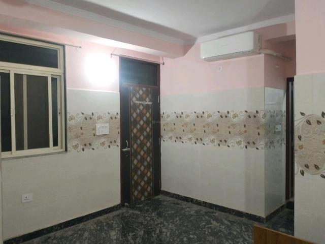 Flat for rent in East Delhi, Deri
