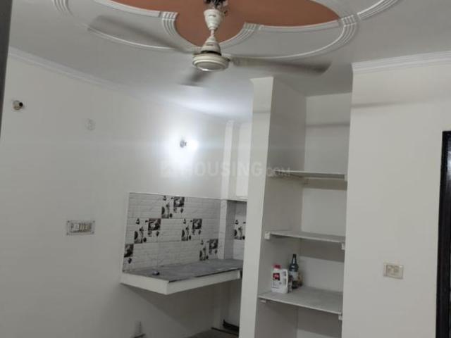 Flat for rent in East Delhi, Deri