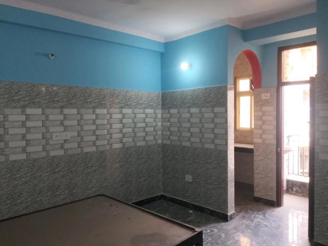 Flat for rent in East Delhi, Deri