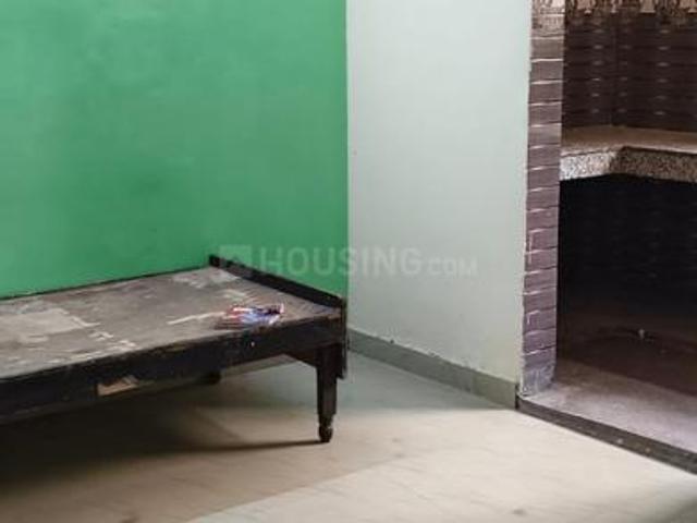 Flat for rent in East Delhi, Deri