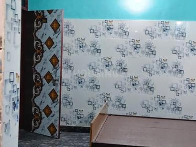 Flat for rent in East Delhi, Deri