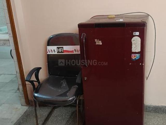 Flat for rent in West Delhi, Deri